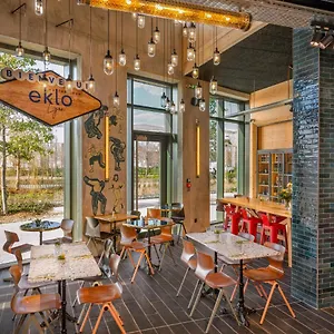Eklo Lyon Hotel Vénissieux